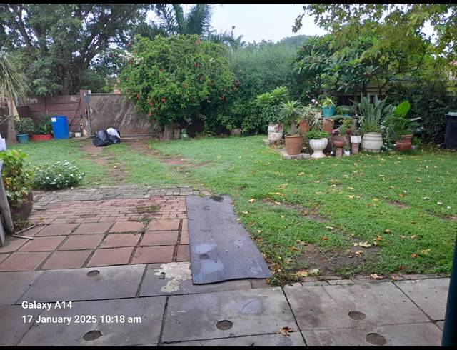6 BEDROOM FREESTANDING FOR SALE IN BO-DORP